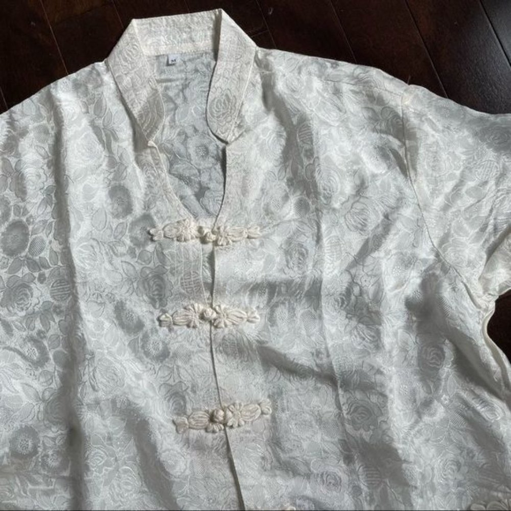 Asian?2?Piece Silky White Pyjama Set